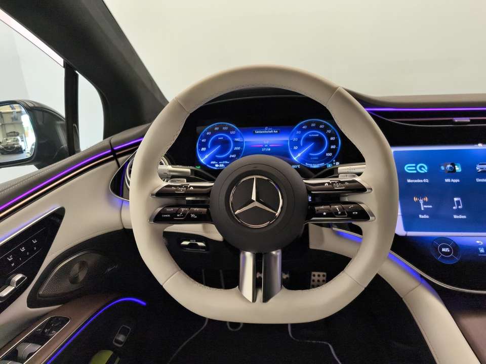 Mercedes-Benz EQS - Imagem 14