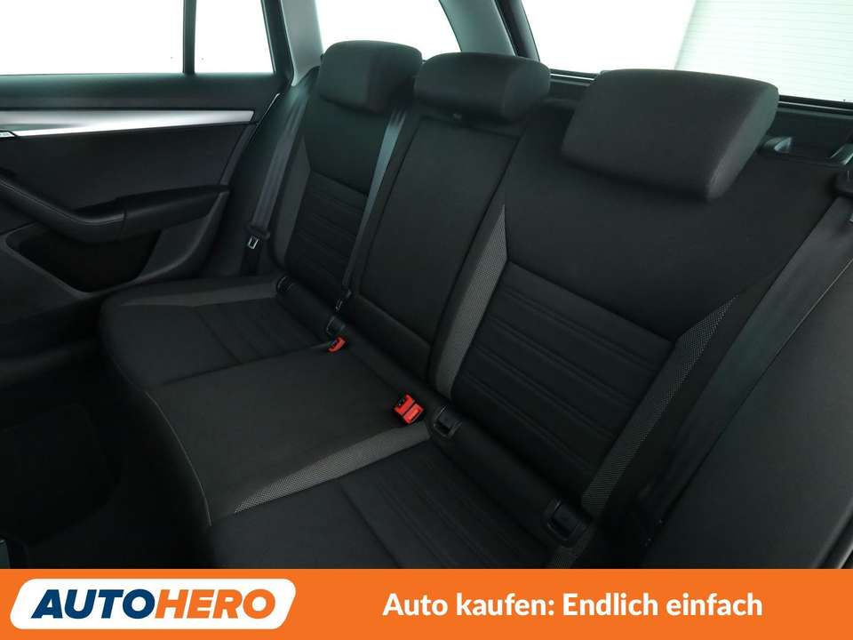 Skoda Octavia - Imagem 14