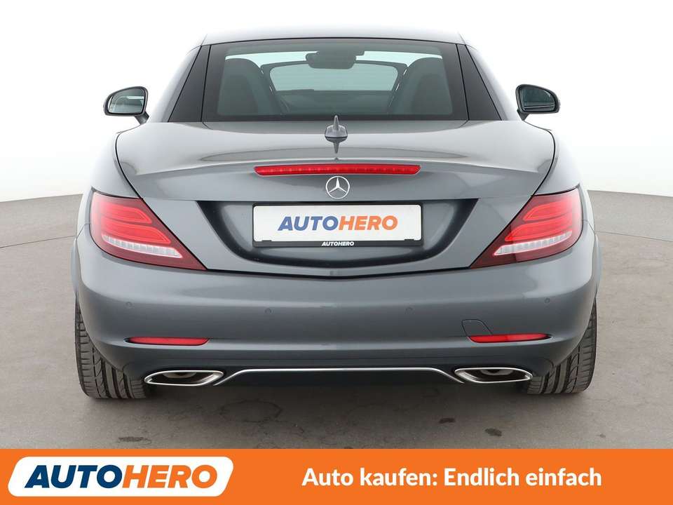 Mercedes-Benz SLC 300 - Imagem 5