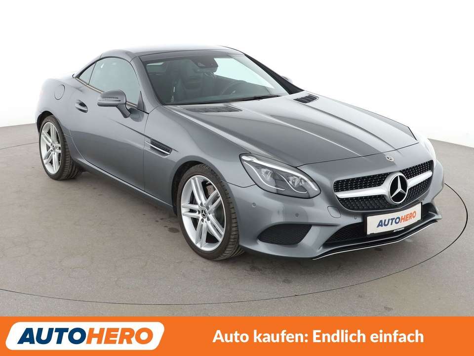 Mercedes-Benz SLC 300 - Imagem 8