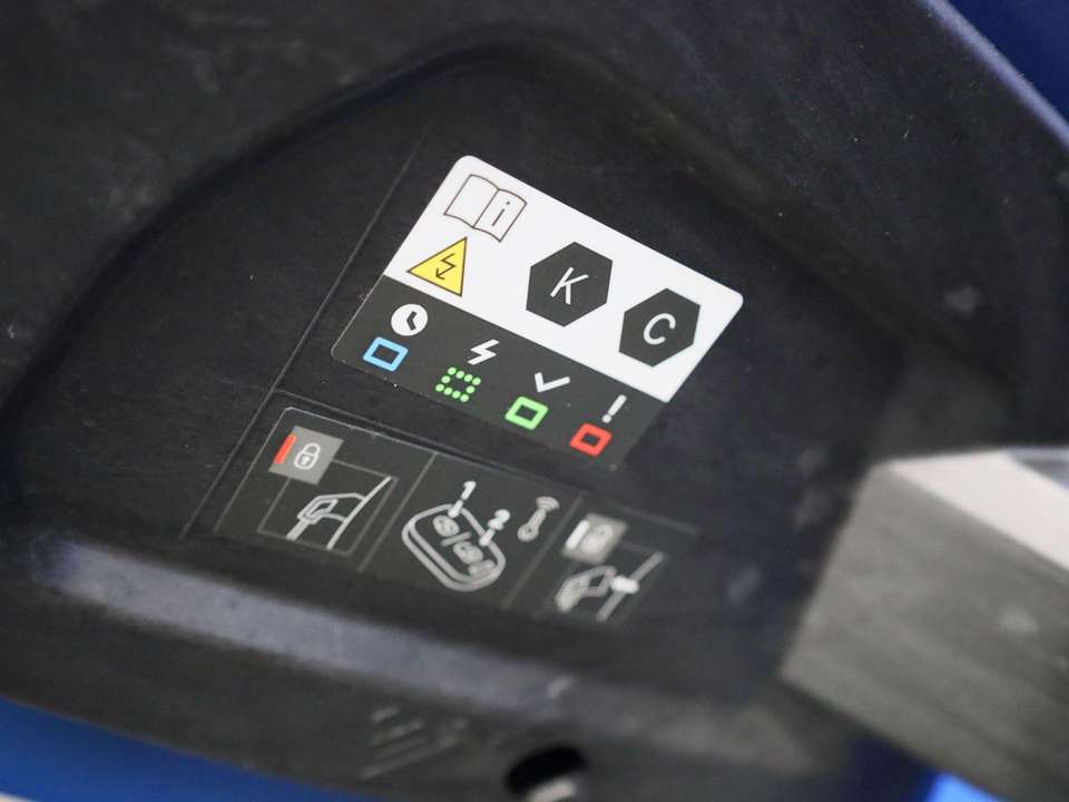 Car picture 14