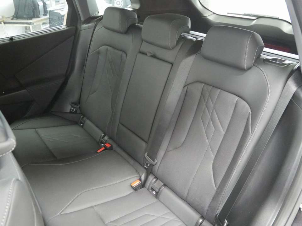 Car picture 12