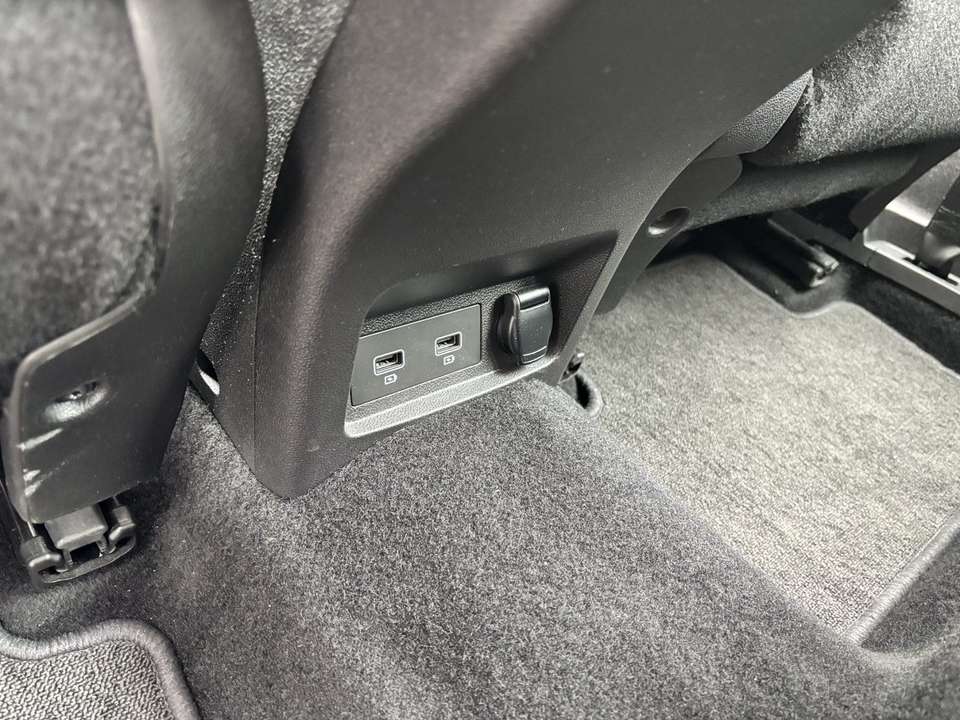 Car picture 18