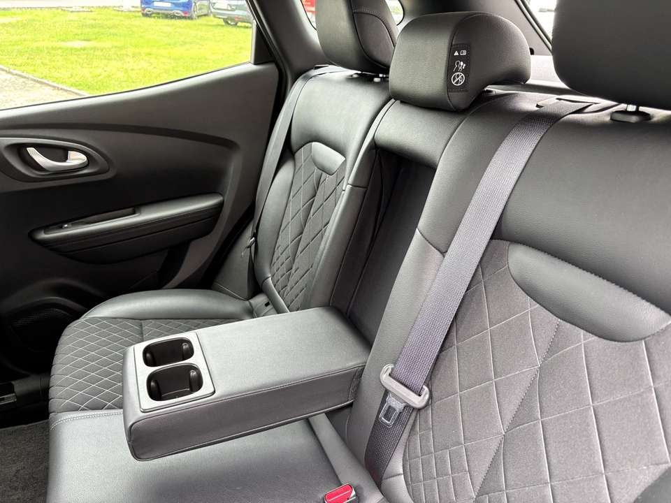 Car picture 19
