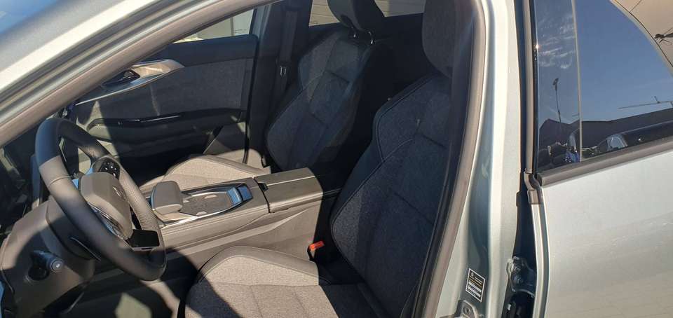 Car picture 9