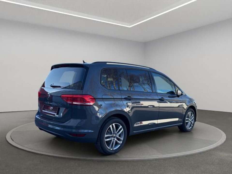 Volkswagen Touran - Imagem 4