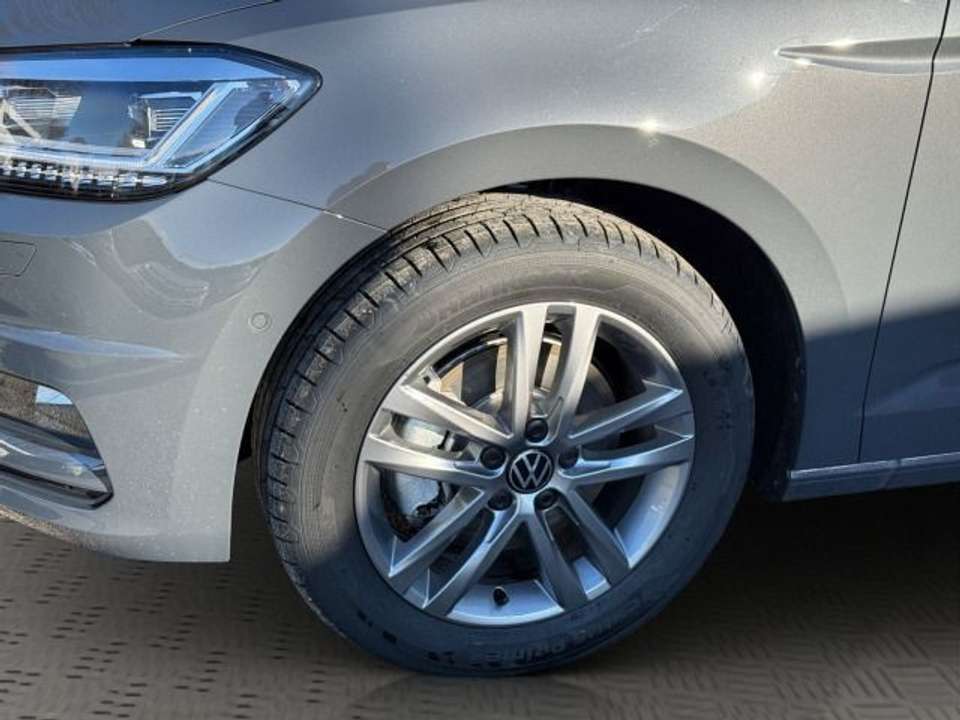 Volkswagen Touran - Imagem 8