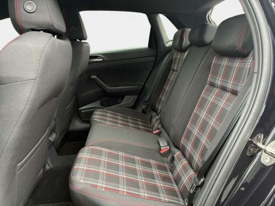 Volkswagen Polo - Imagem 13
