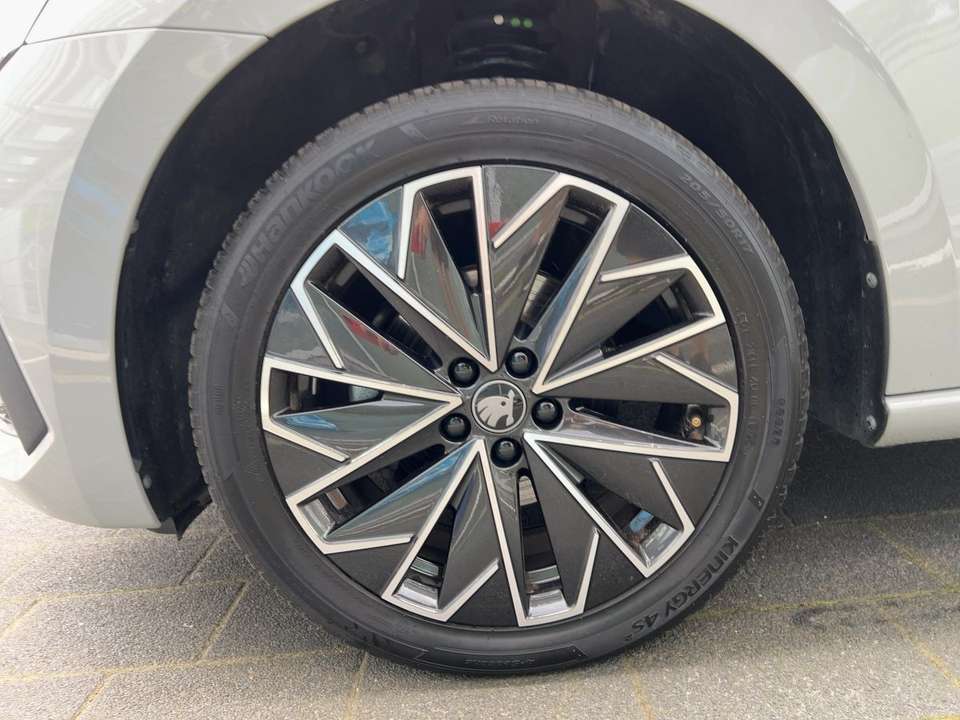 Car picture 11
