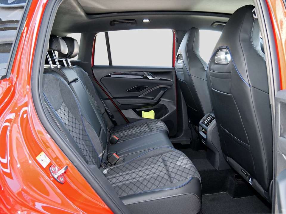 Car picture 11