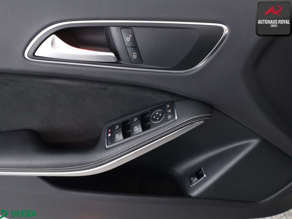 Mercedes-Benz GLA 200 - Imagem 14