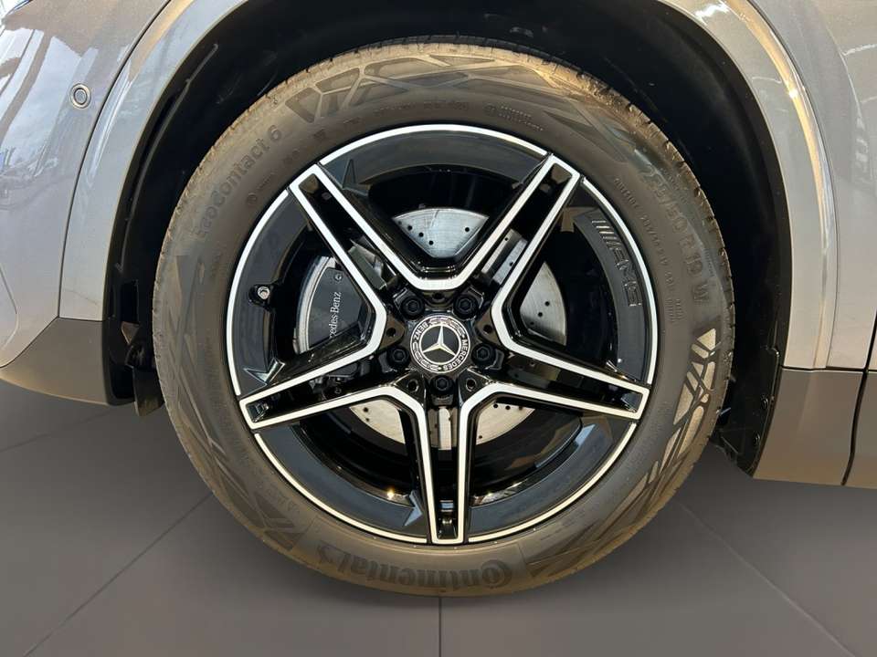 Mercedes-Benz GLA 200 - Imagem 9