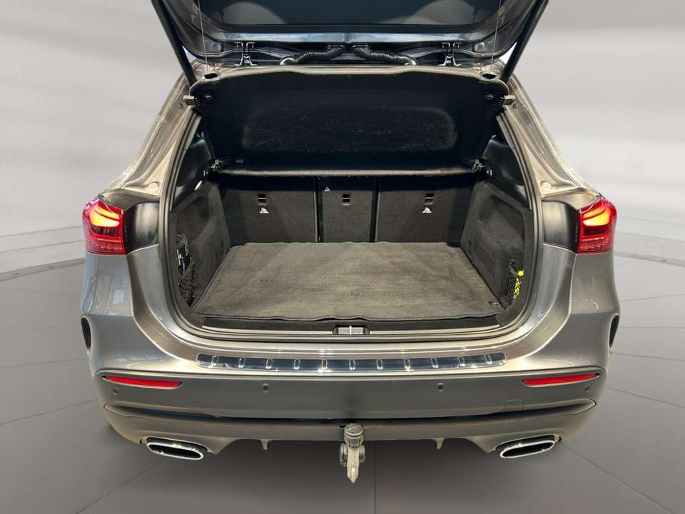 Mercedes-Benz GLA 200 - Imagem 13