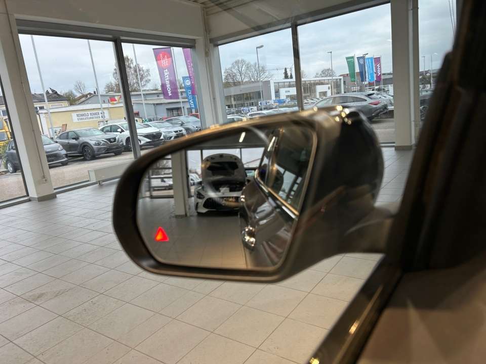 Mercedes-Benz GLA 200 - Imagem 17