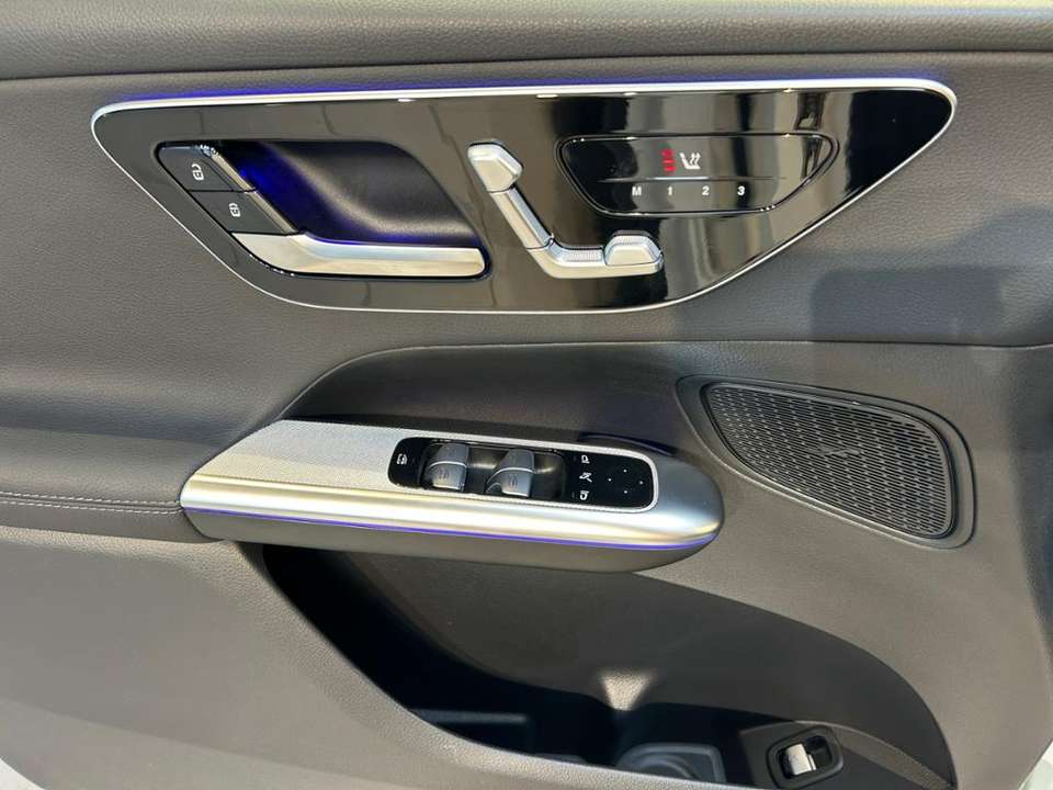 Car picture 19