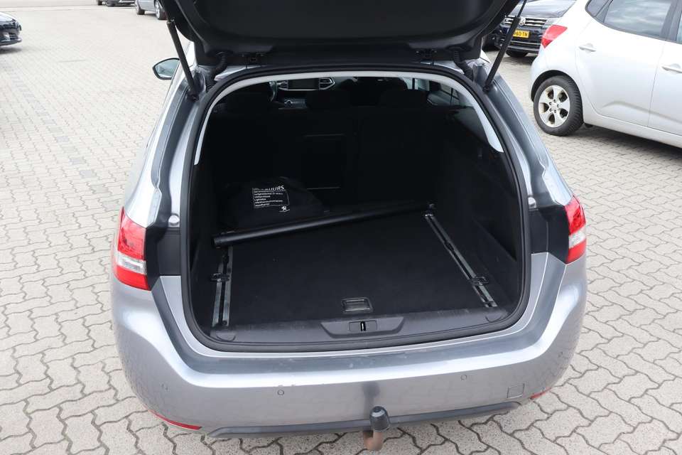Car picture 9