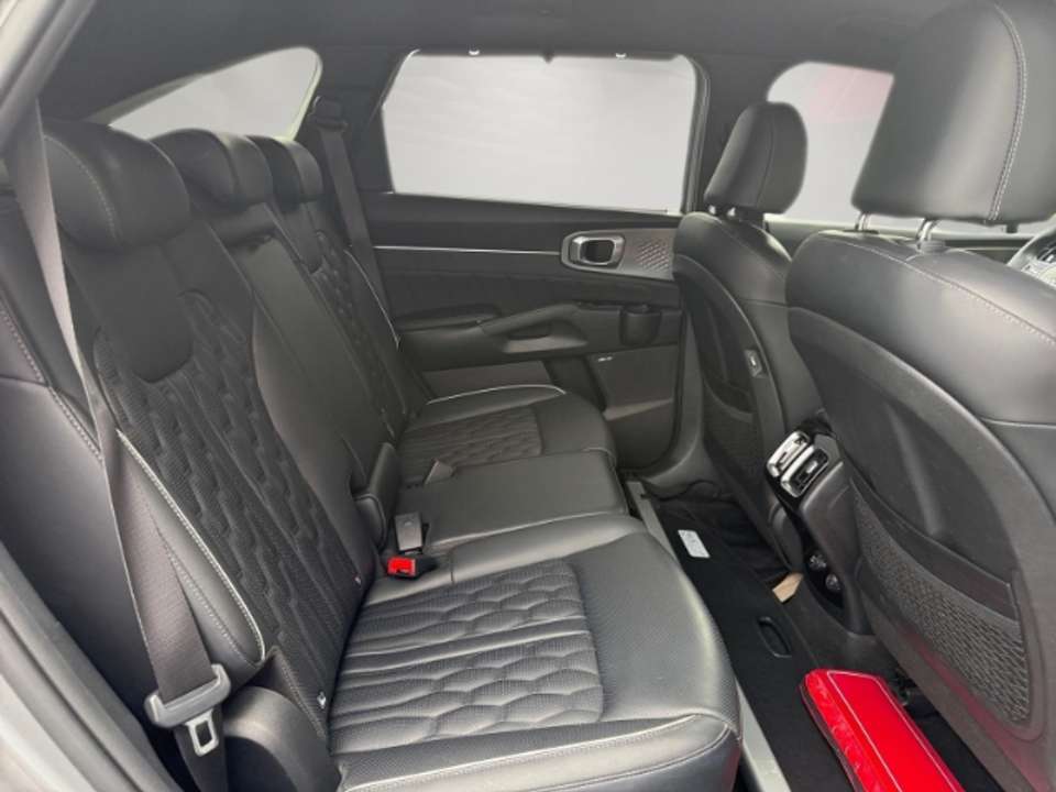 Kia Sorento - Imagem 13