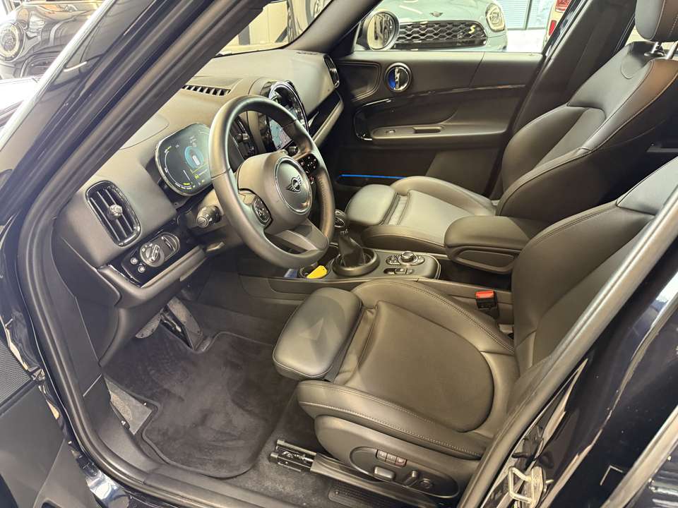 MINI Cooper SE Countryman - Imagem 6