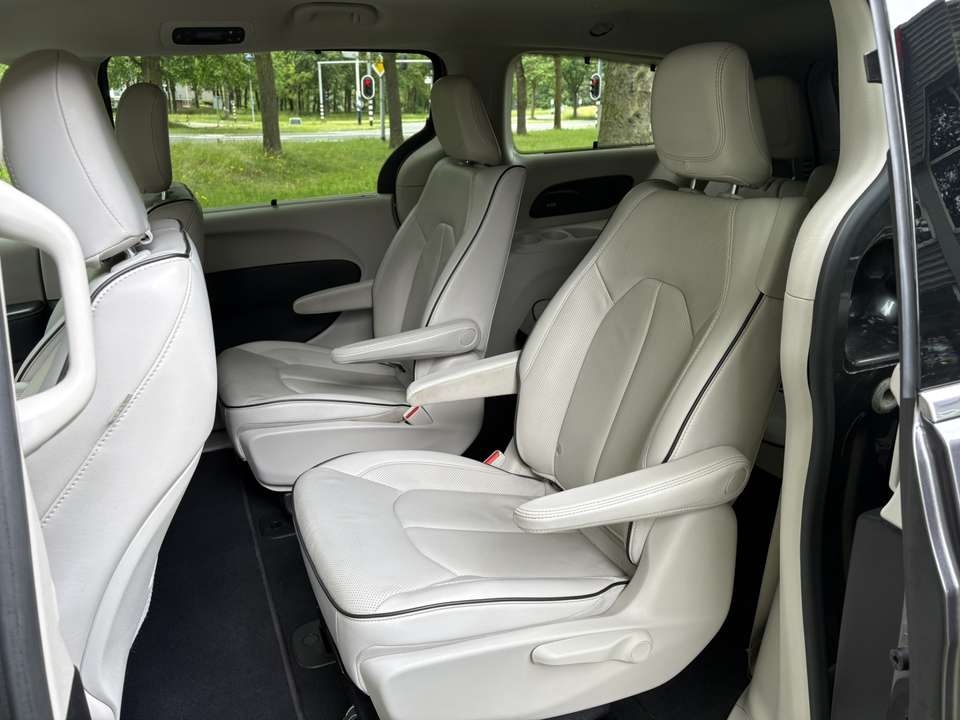 Chrysler Grand Voyager - Imagem 12