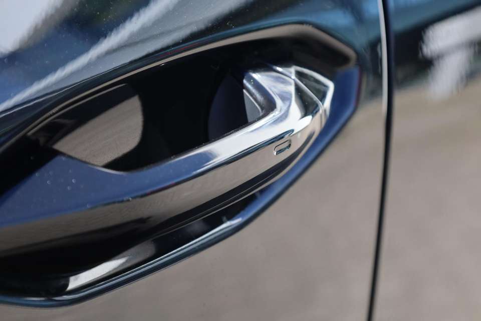 Car picture 11