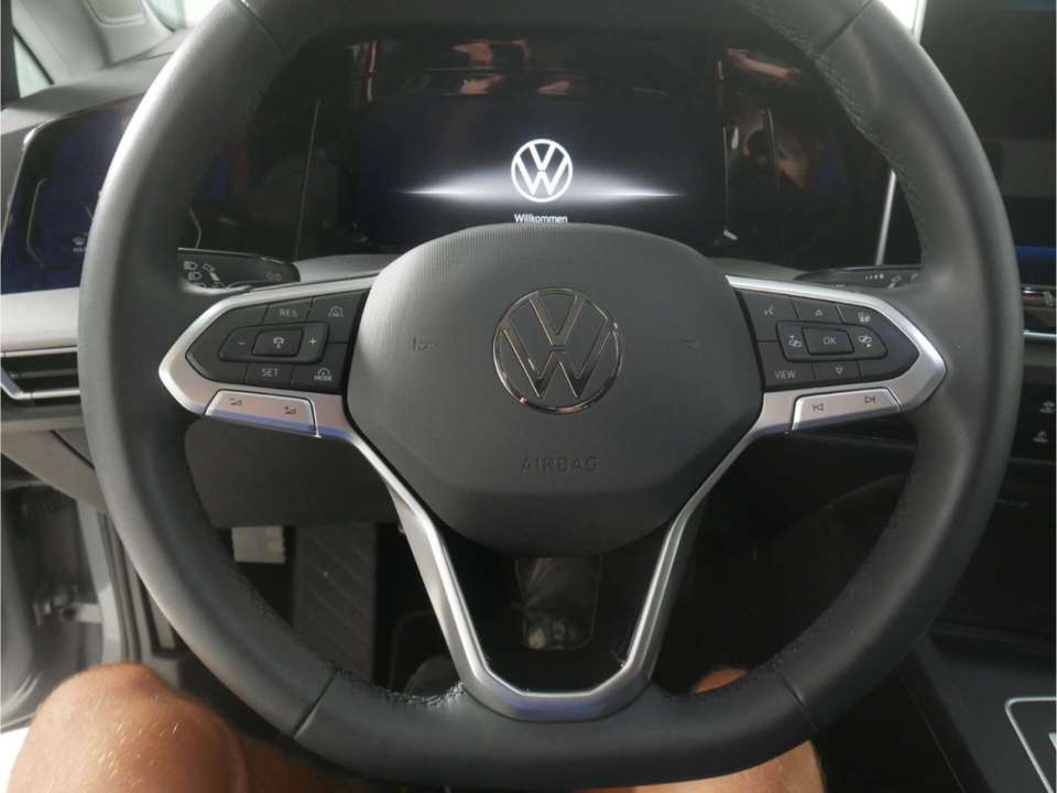 Volkswagen Golf Variant - Imagem 11