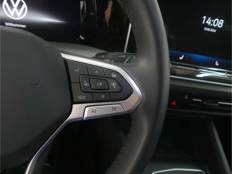Volkswagen Golf Variant - Imagem 14