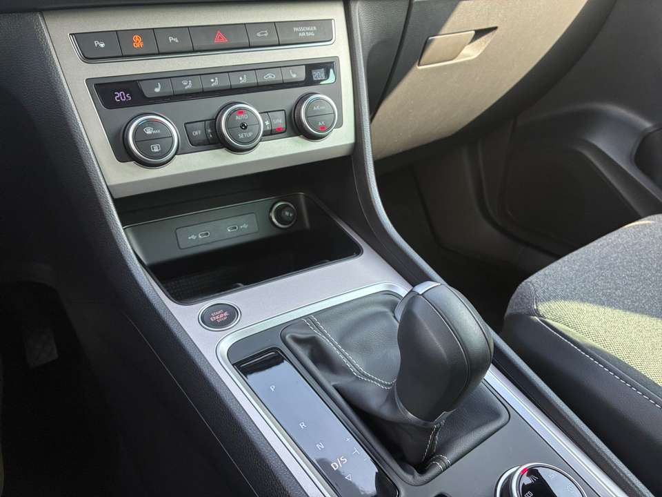 Car picture 11