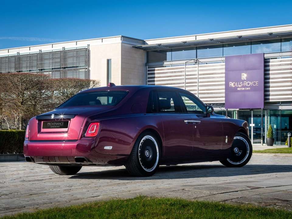 Rolls-Royce Phantom - Imagem 2