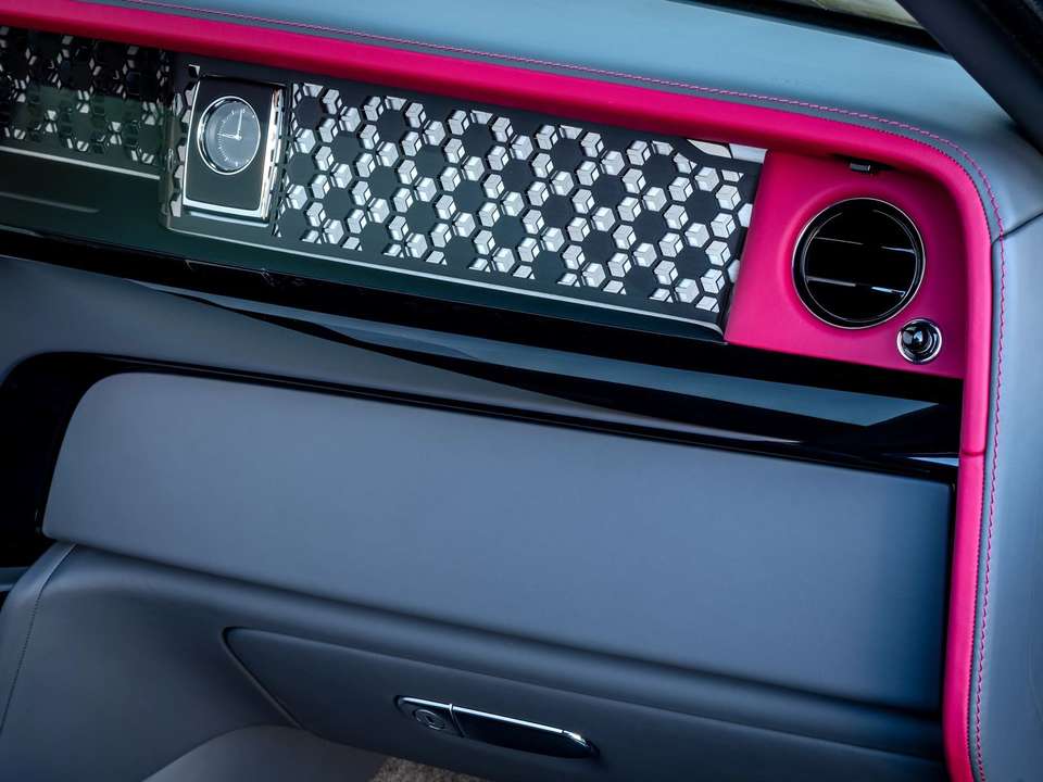 Rolls-Royce Phantom - Imagem 9
