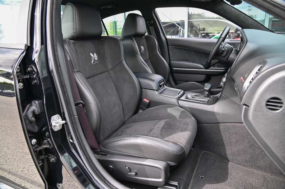 Dodge Charger - Imagem 14