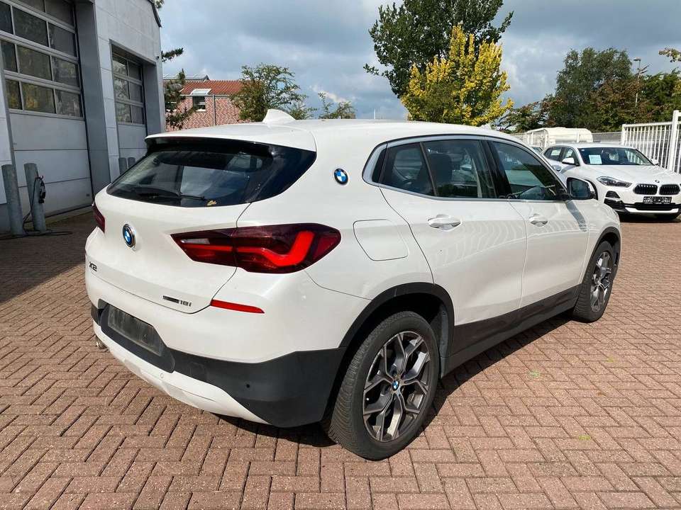 Car picture 6