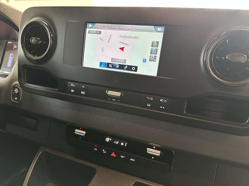 Car picture 10