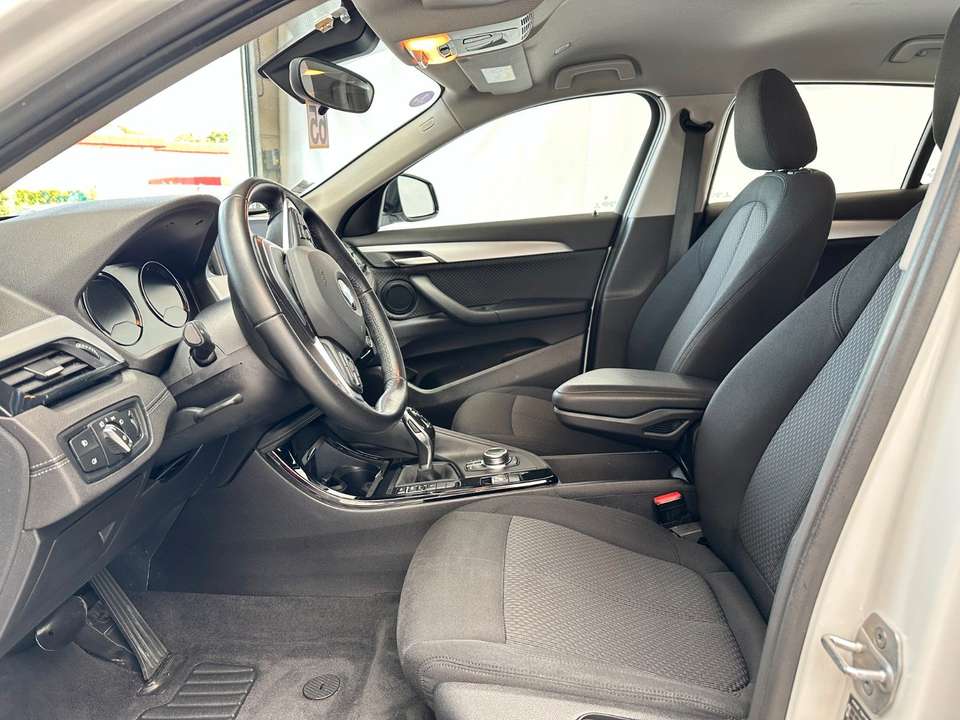 Car picture 9