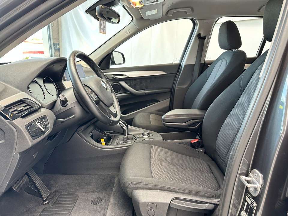 Car picture 9