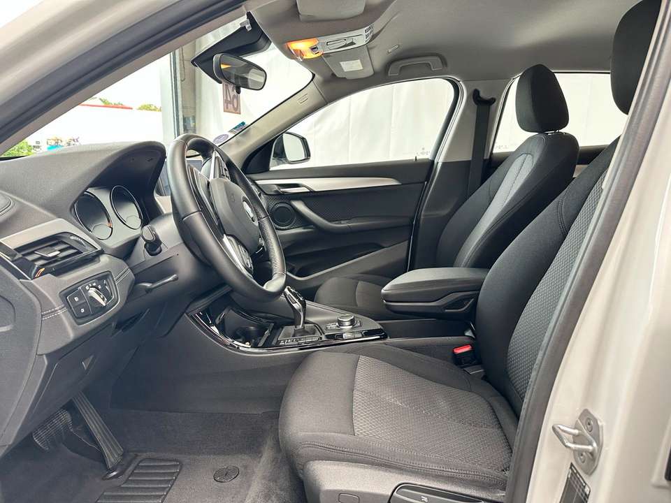 Car picture 9
