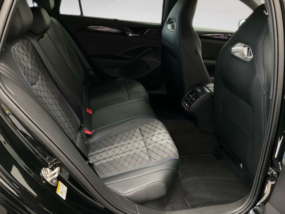 Car picture 10