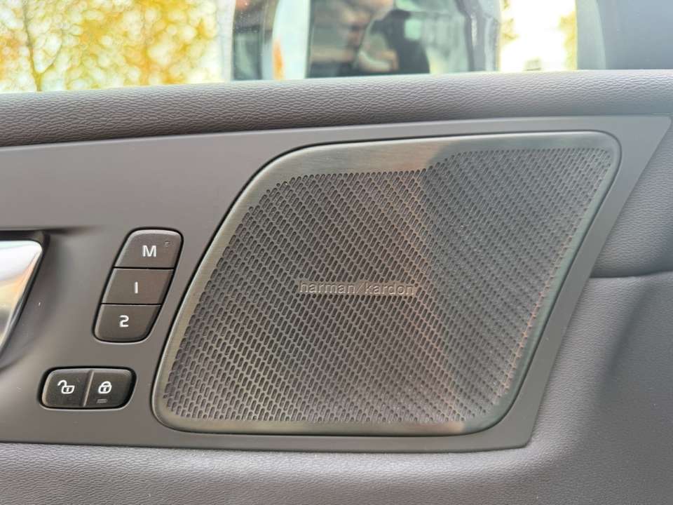 Volvo XC60 - Imagem 12