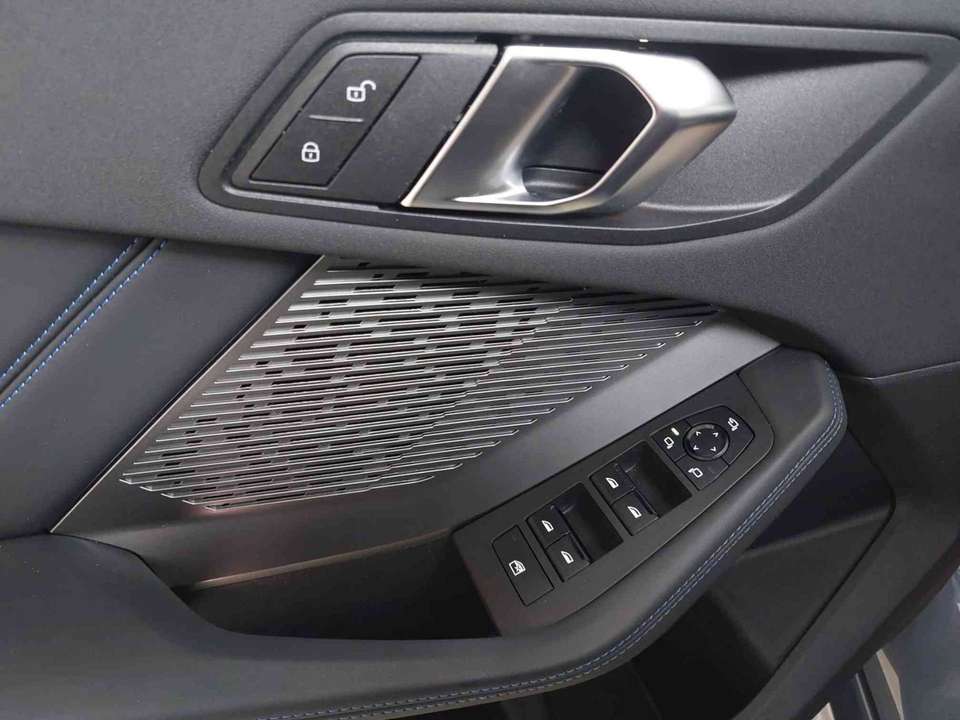 Car picture 6