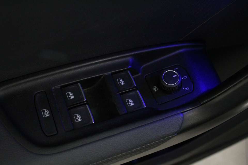 Car picture 9