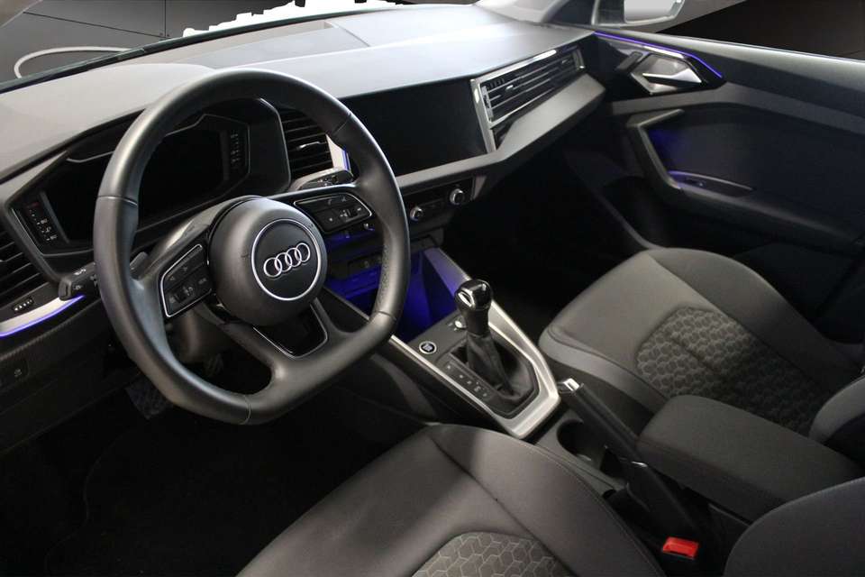 Car picture 11