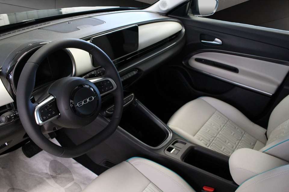 Car picture 11