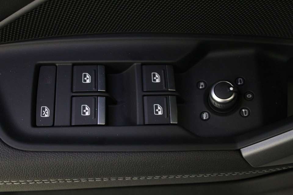 Car picture 9