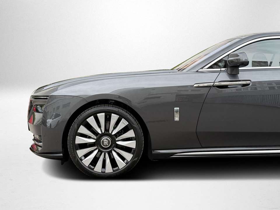 Rolls-Royce Spectre - Imagem 10