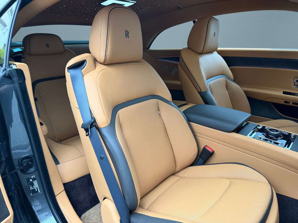 Rolls-Royce Spectre - Imagem 20