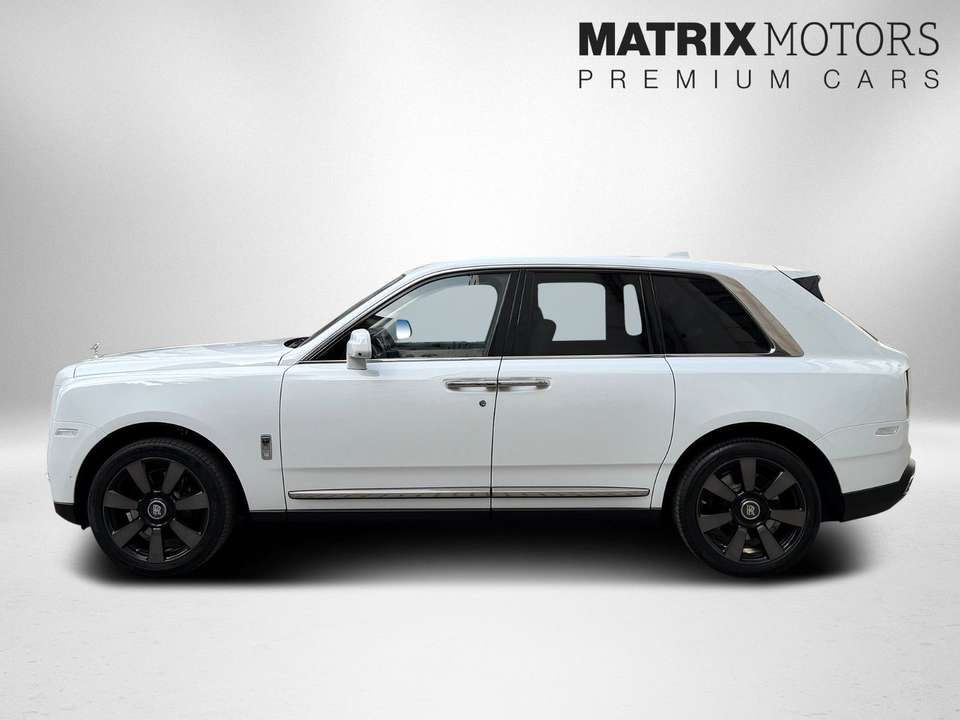 Rolls-Royce Cullinan - Imagem 6