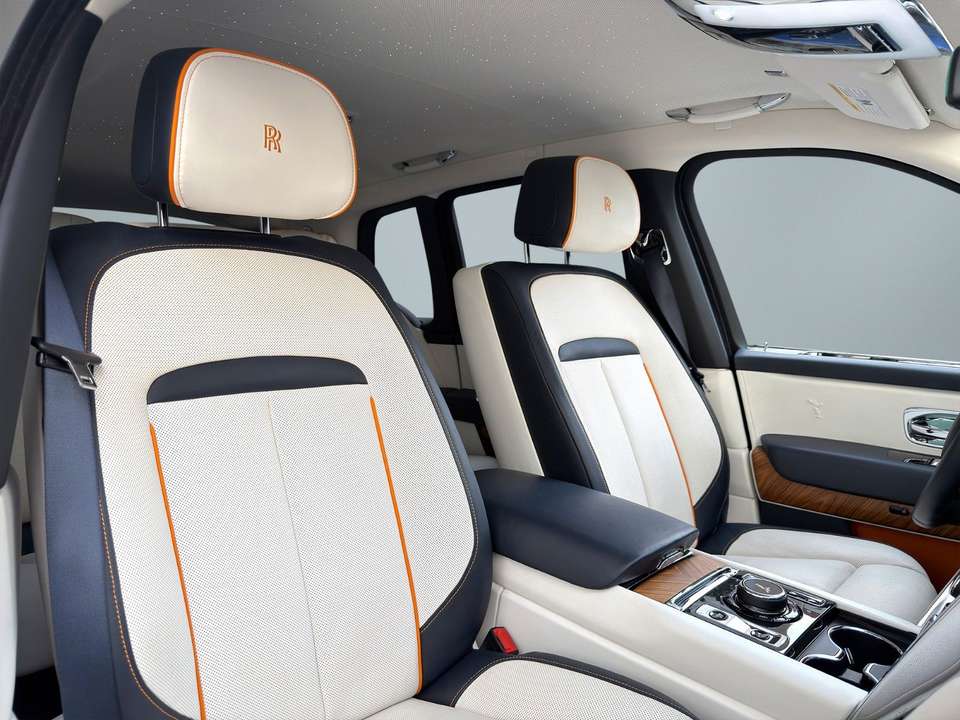 Rolls-Royce Cullinan - Imagem 19