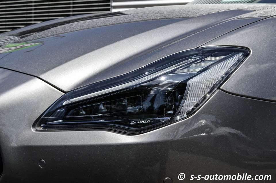 Maserati Quattroporte - Imagem 2