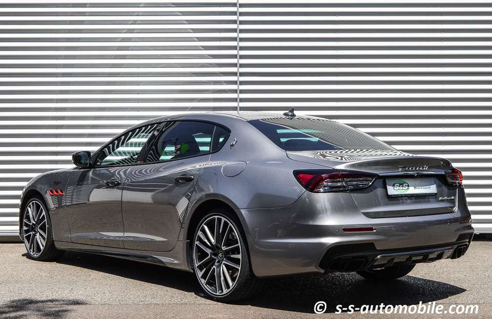 Maserati Quattroporte - Imagem 11