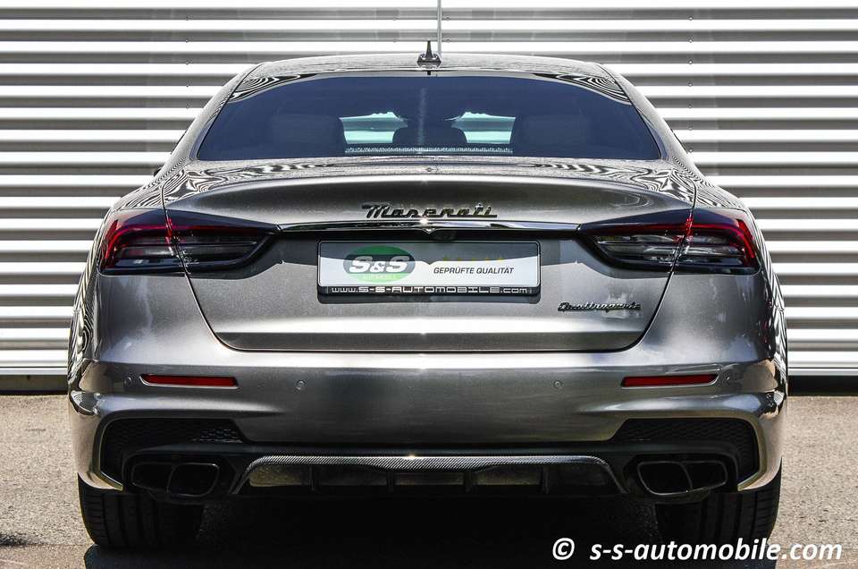 Maserati Quattroporte - Imagem 13