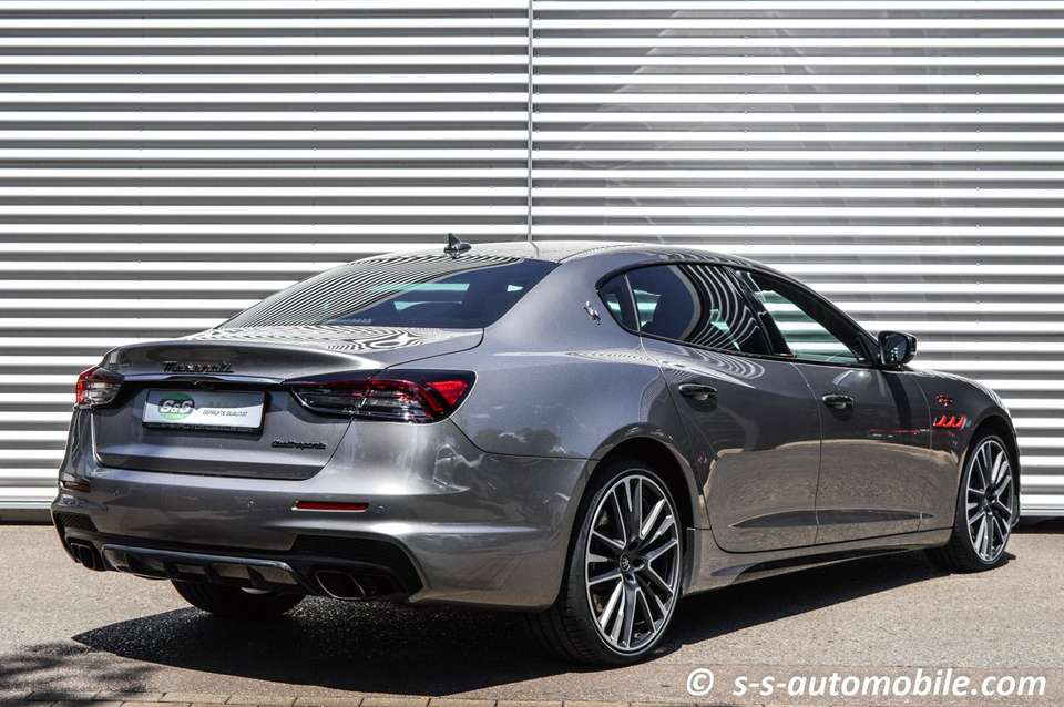 Maserati Quattroporte - Imagem 15